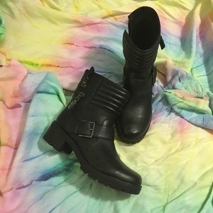 Black Mossimo Boots sz 9